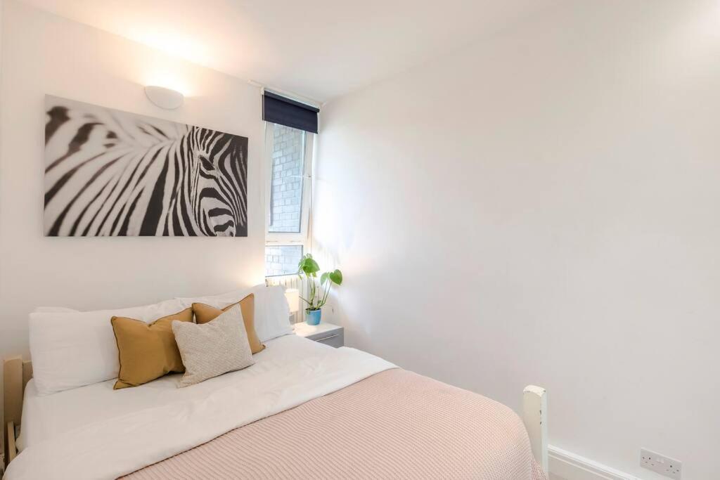 The Clarence, Central London Apartment W/ Wifi Exterior photo